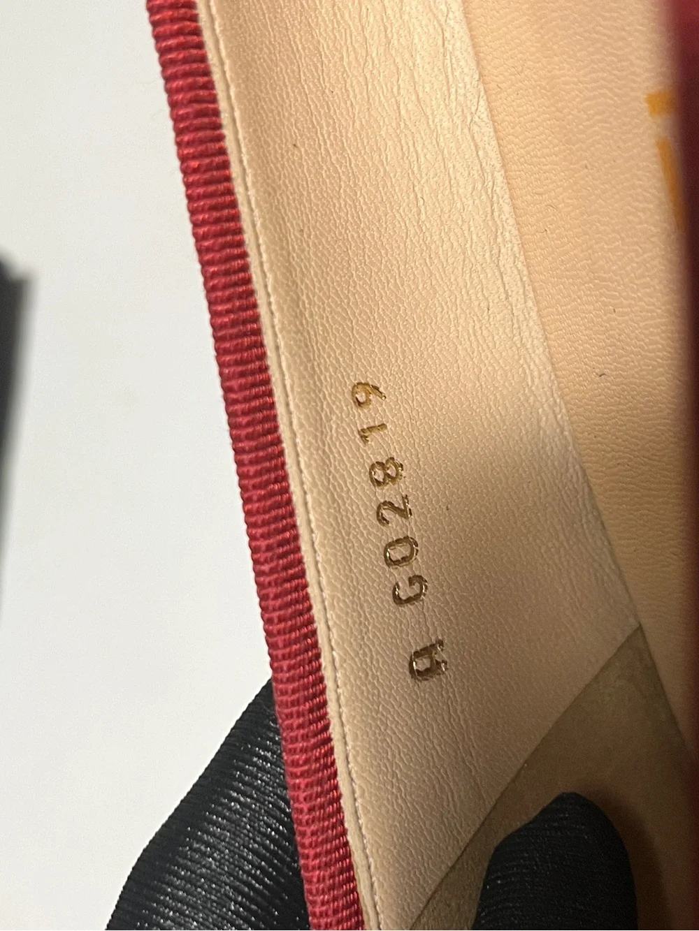 CHANEL Red Patent Leather Ballet Flats with CC Emblem
